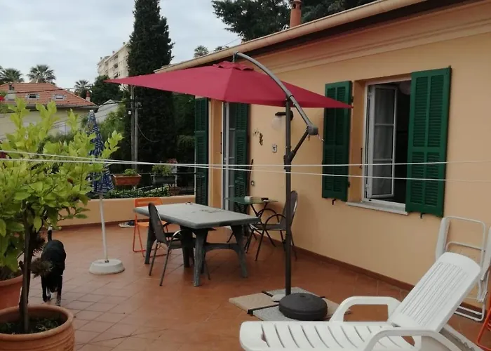 Apartment With Large Terrace Menton